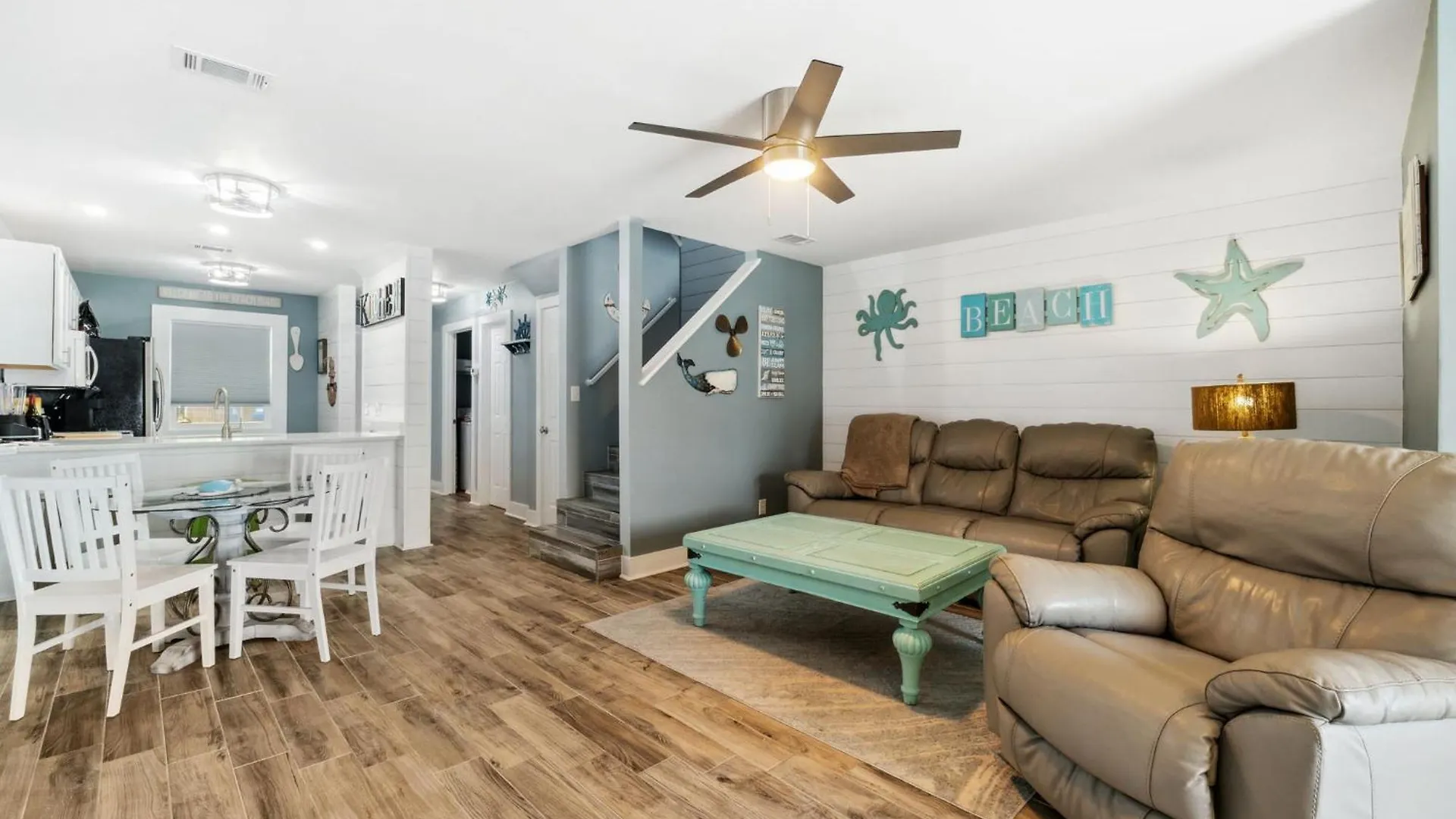 Mimis Beach Bungalow Panama Stadt